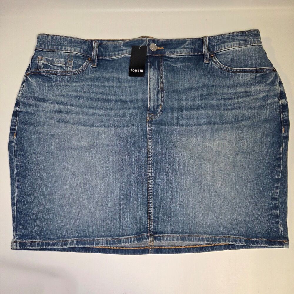 Torrid MINI VINTAGE STRETCH DENIM SKIRT SLAYER sz 22 NEW